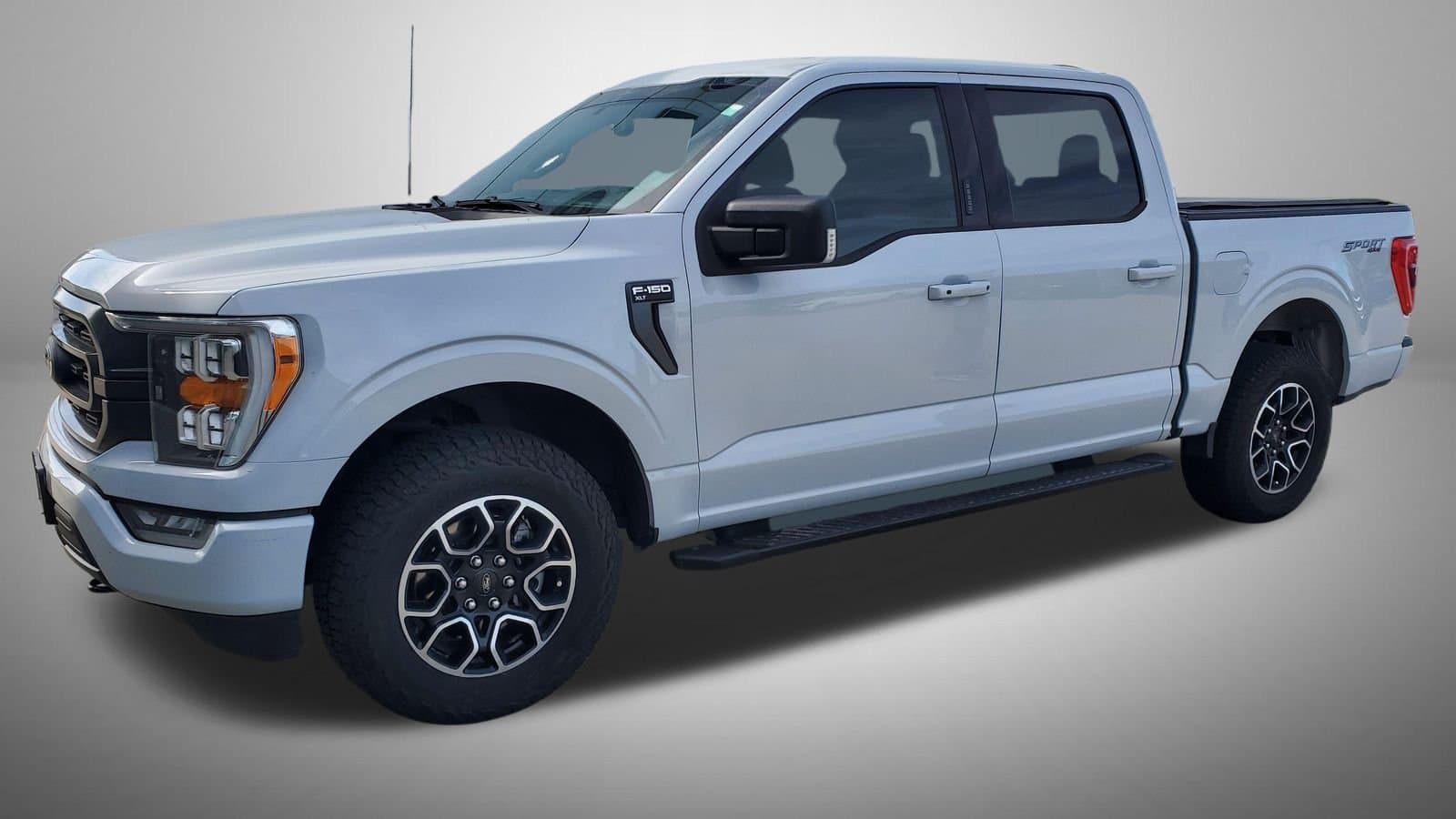 2021 Ford F-150 XLT — photo 1 of 6