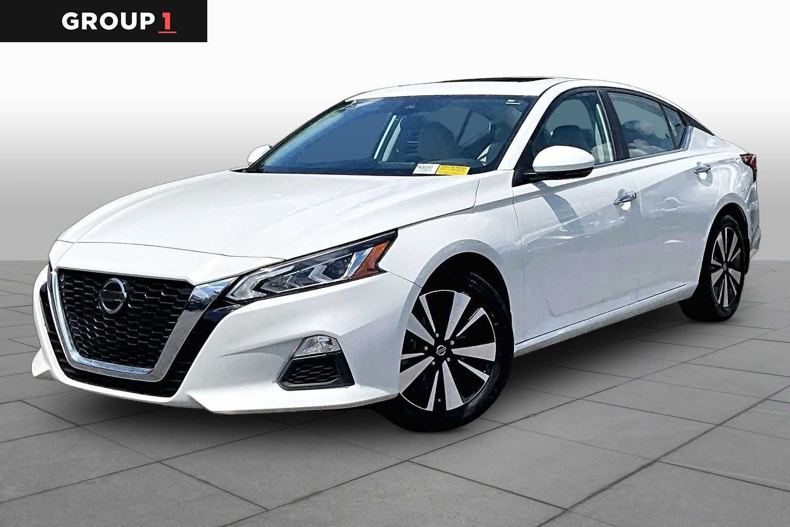2021 Nissan Altima 2.5 SV — photo 1 of 33