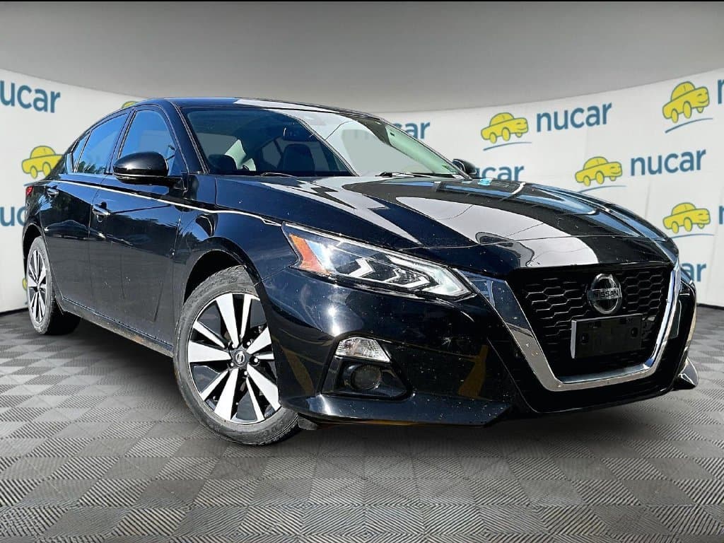 2019 Nissan Altima 2.5 SV — photo 1 of 10