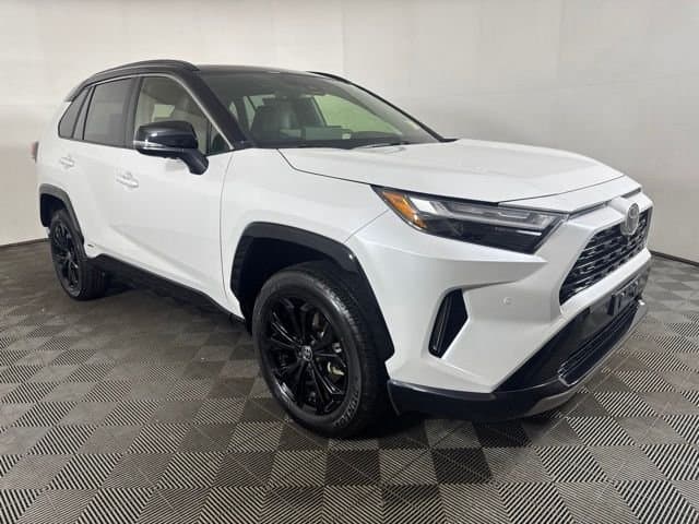 2025 Toyota RAV4 Hybrid XSE — photo 1 of 22