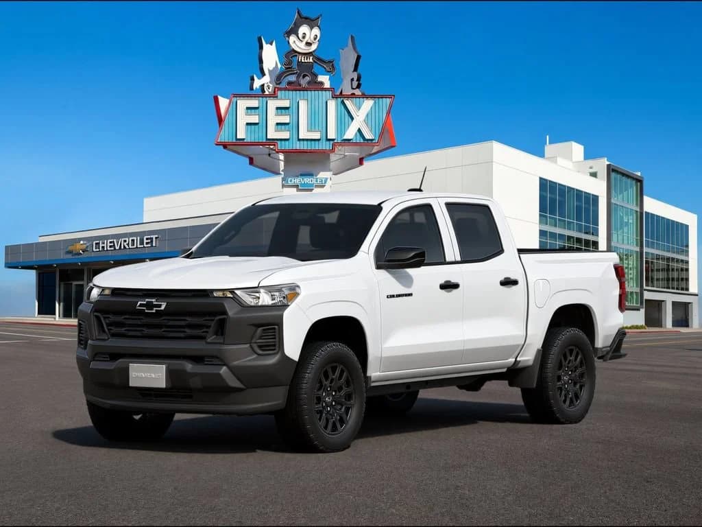 2026 Chevrolet Colorado WT — photo 1 of 11