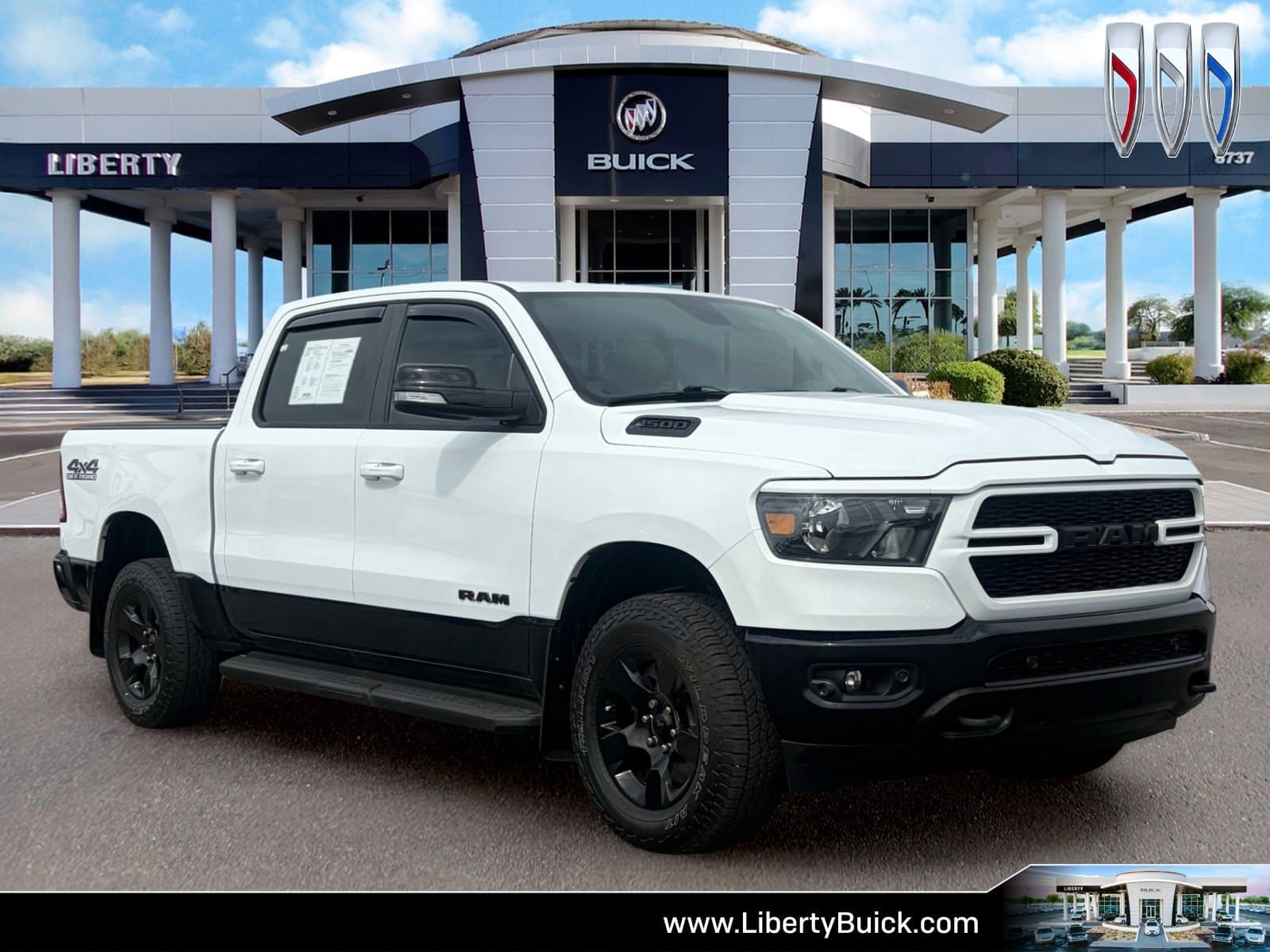 2022 RAM 1500 Big Horn Crew Cab 4x4 5'7" Box — photo 1 of 37