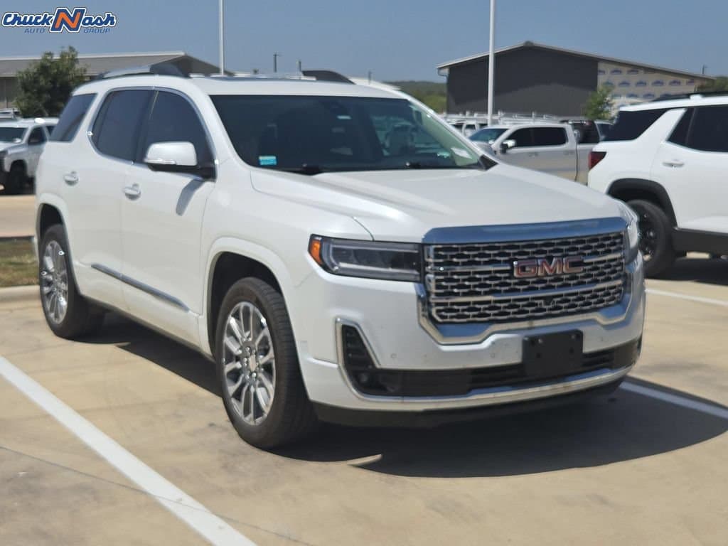 2023 GMC Acadia Denali — photo 1 of 10