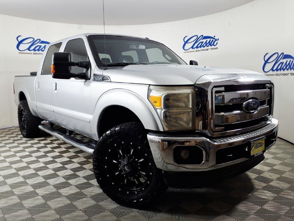2014 Ford Super Duty F-250 SRW Lariat — photo 1 of 25