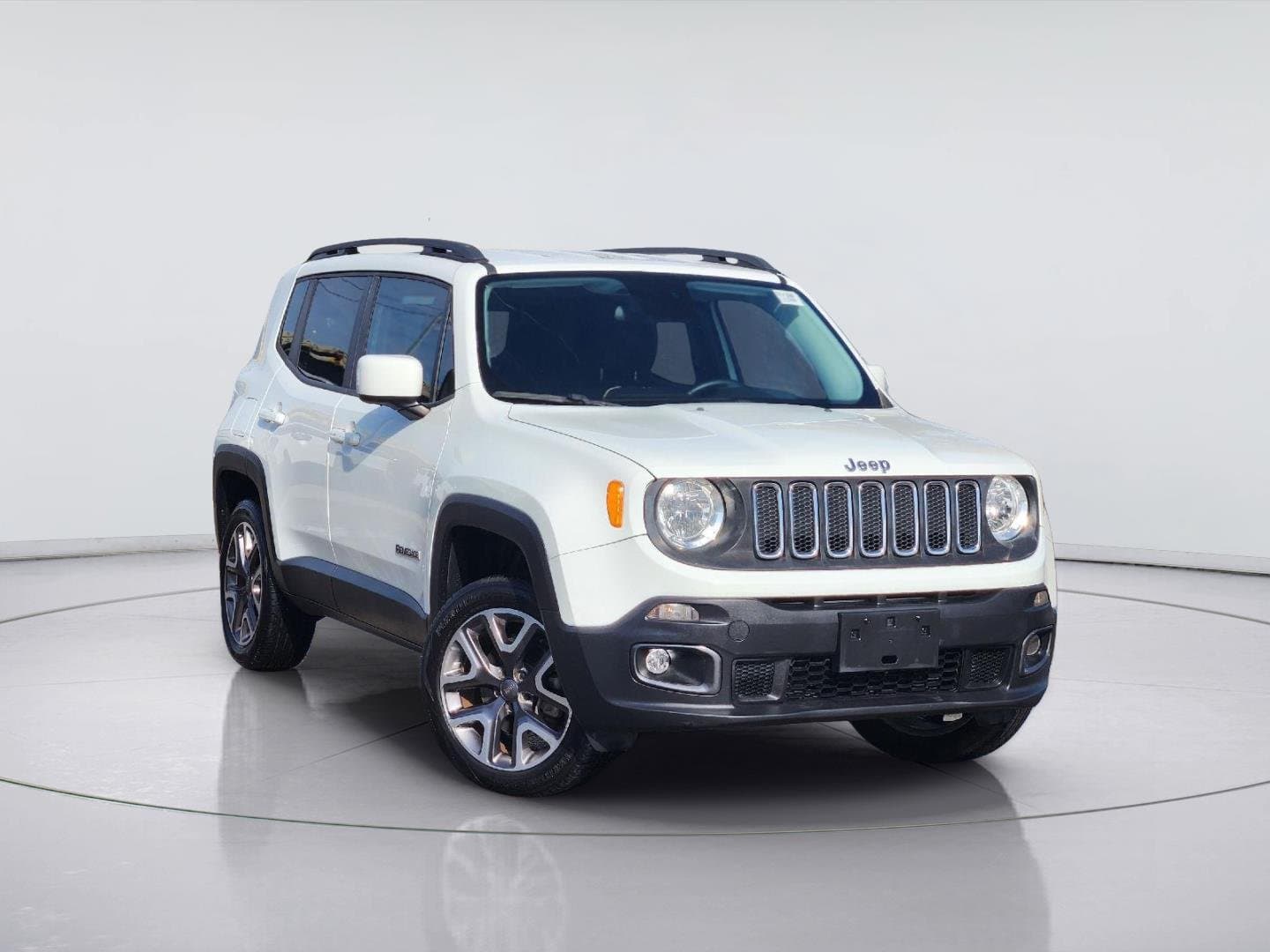 2017 Jeep Renegade Base — photo 1 of 34