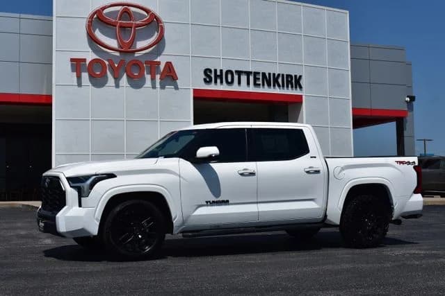 2023 Toyota Tundra SR5 — photo 1 of 36
