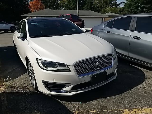 2017 Lincoln MKZ Reserve — photo 1 of 27