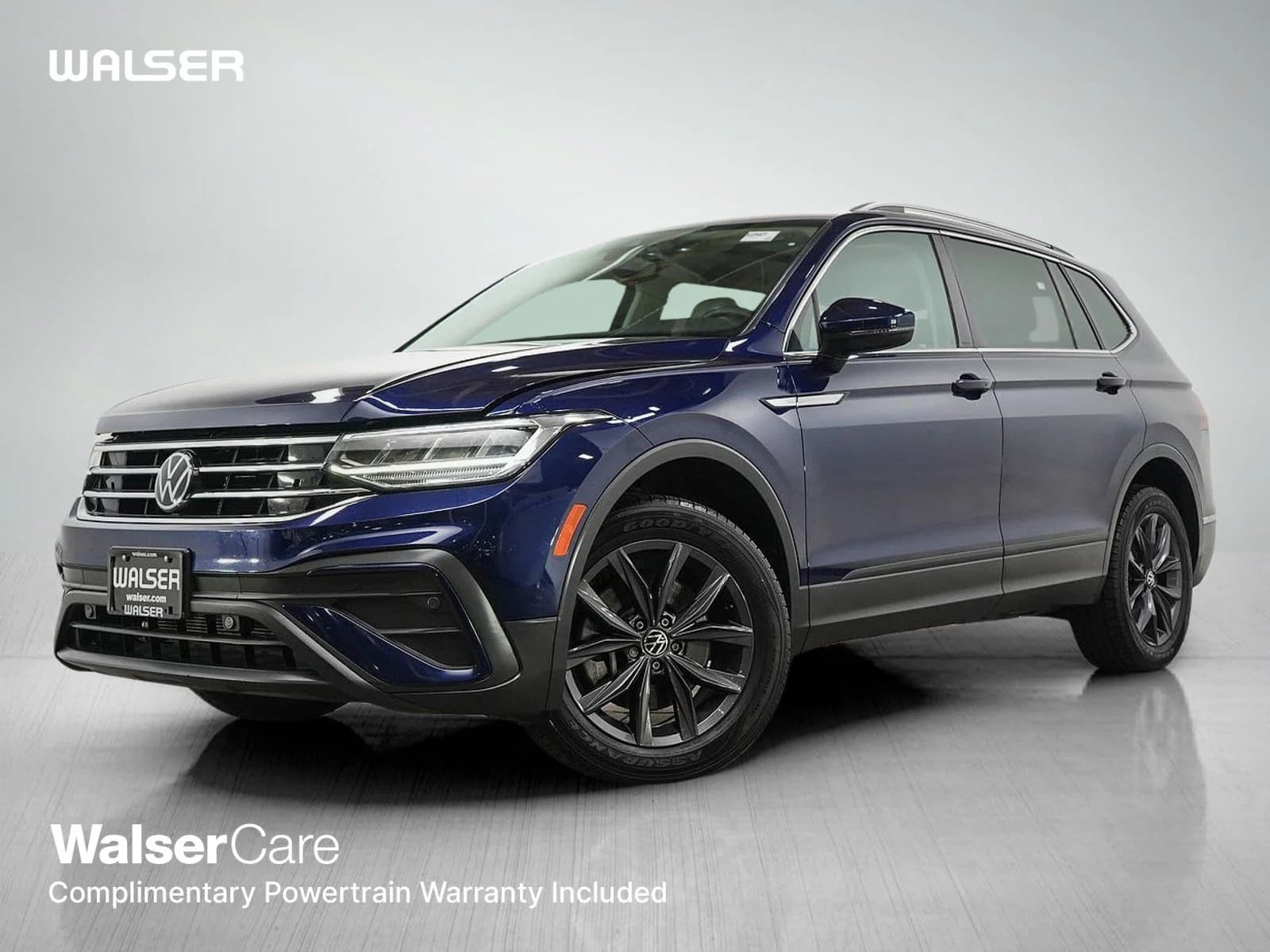 2022 Volkswagen Tiguan Base — photo 1 of 32