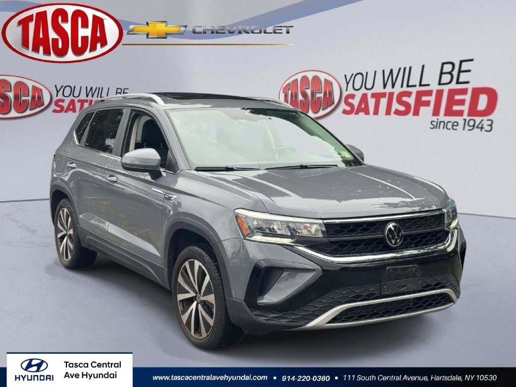 2023 Volkswagen Taos Base — photo 1 of 32