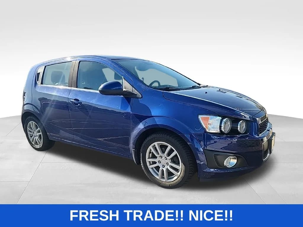 2013 Chevrolet Sonic LT — photo 1 of 3