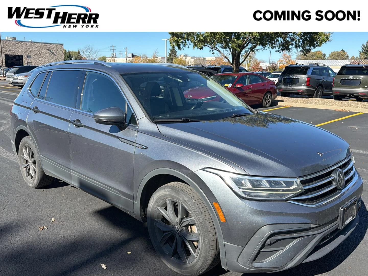 2024 Volkswagen Tiguan SE — photo 1 of 9