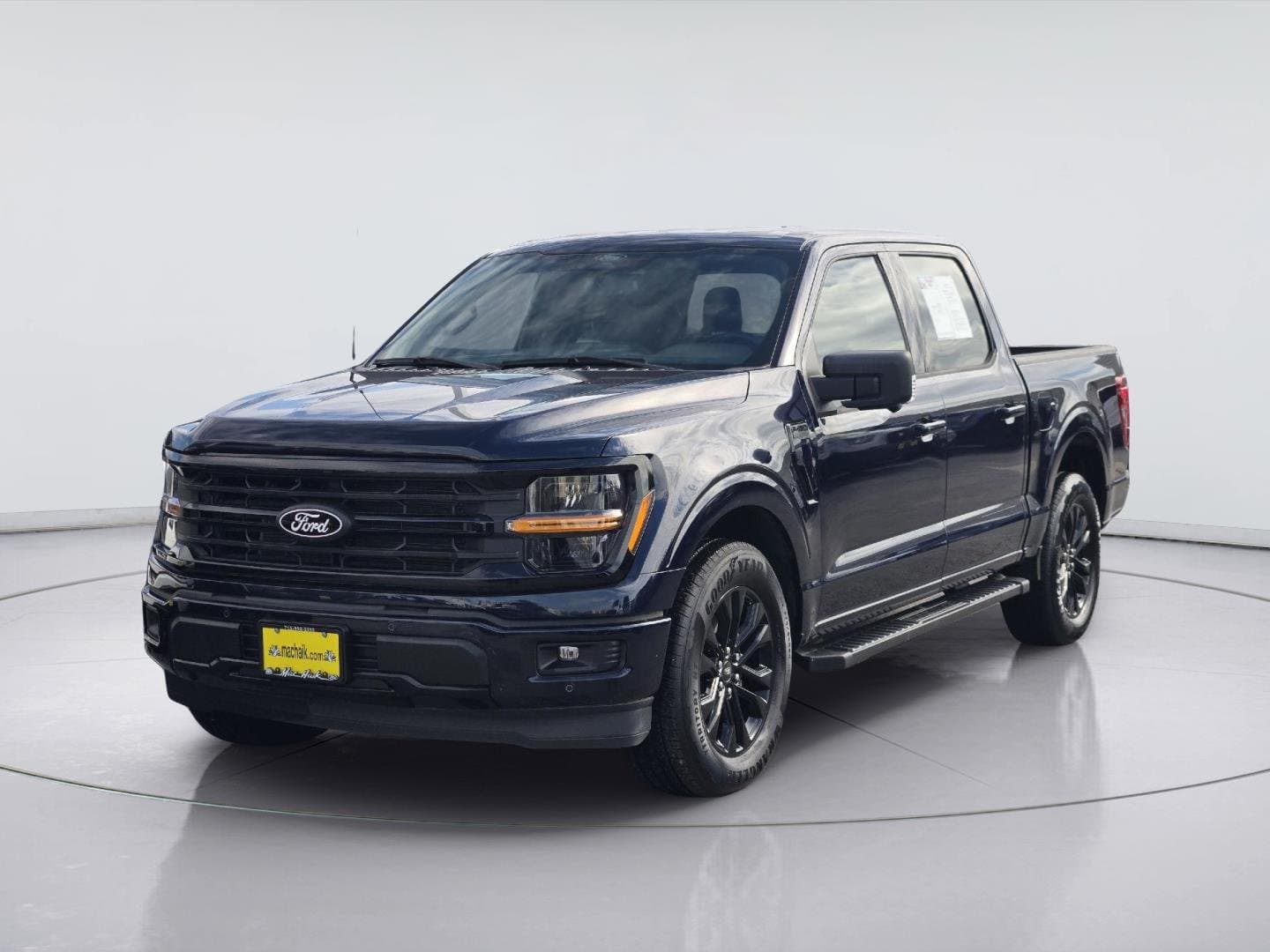 2025 Ford F-150 XLT — photo 1 of 33