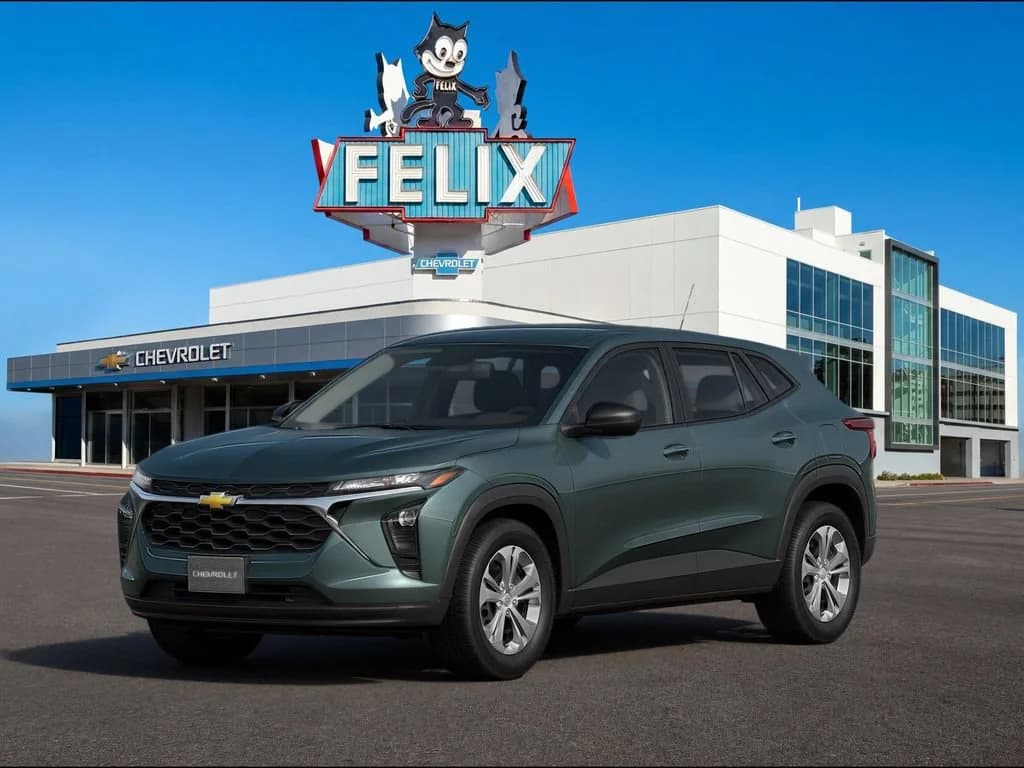 2026 Chevrolet Trax LS — photo 1 of 11