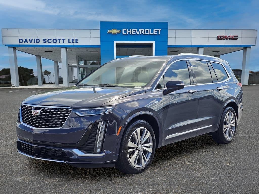2024 Cadillac XT6 Premium Luxury — photo 1 of 35