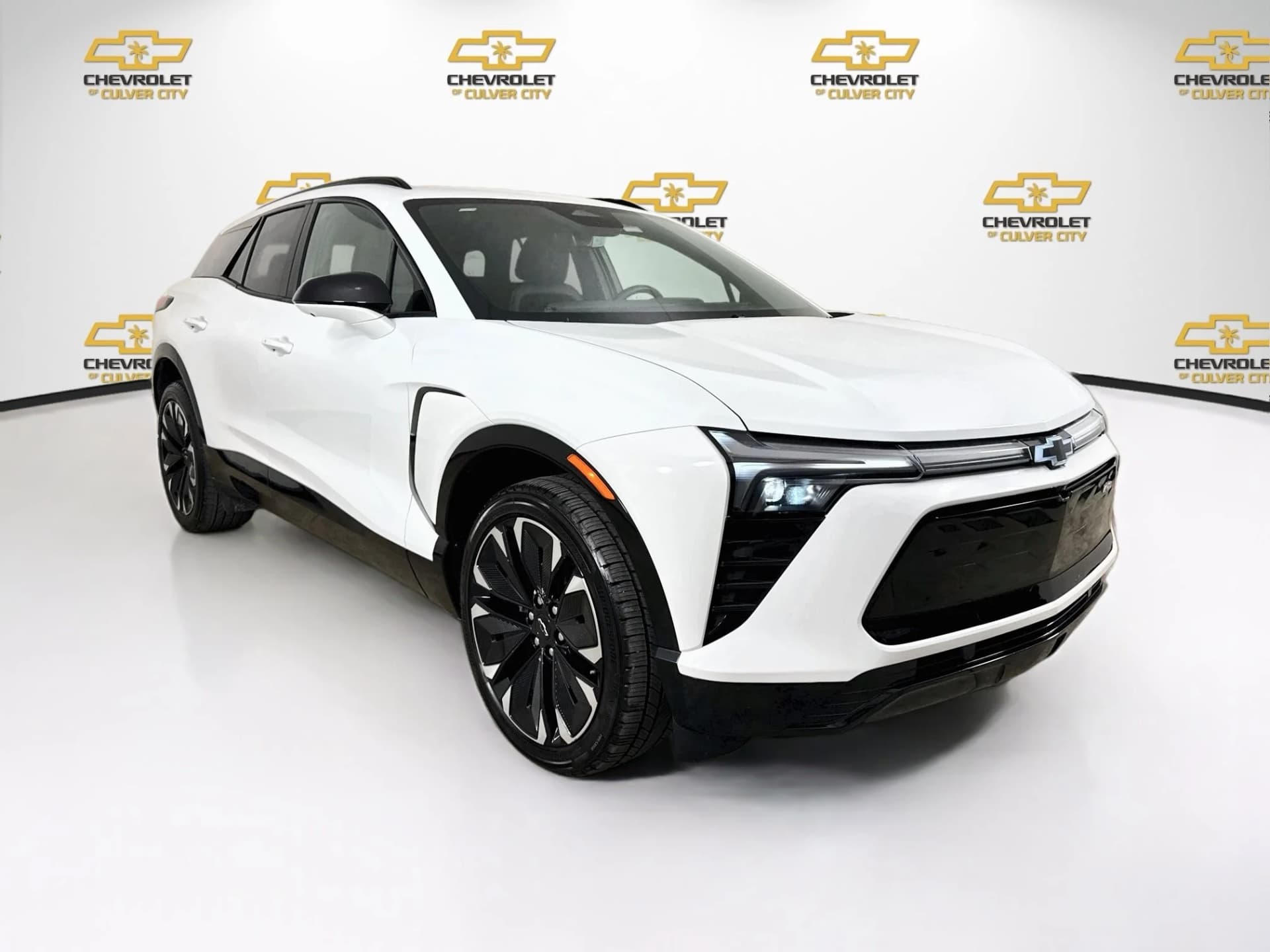 2024 Chevrolet Blazer EV RS — photo 1 of 34