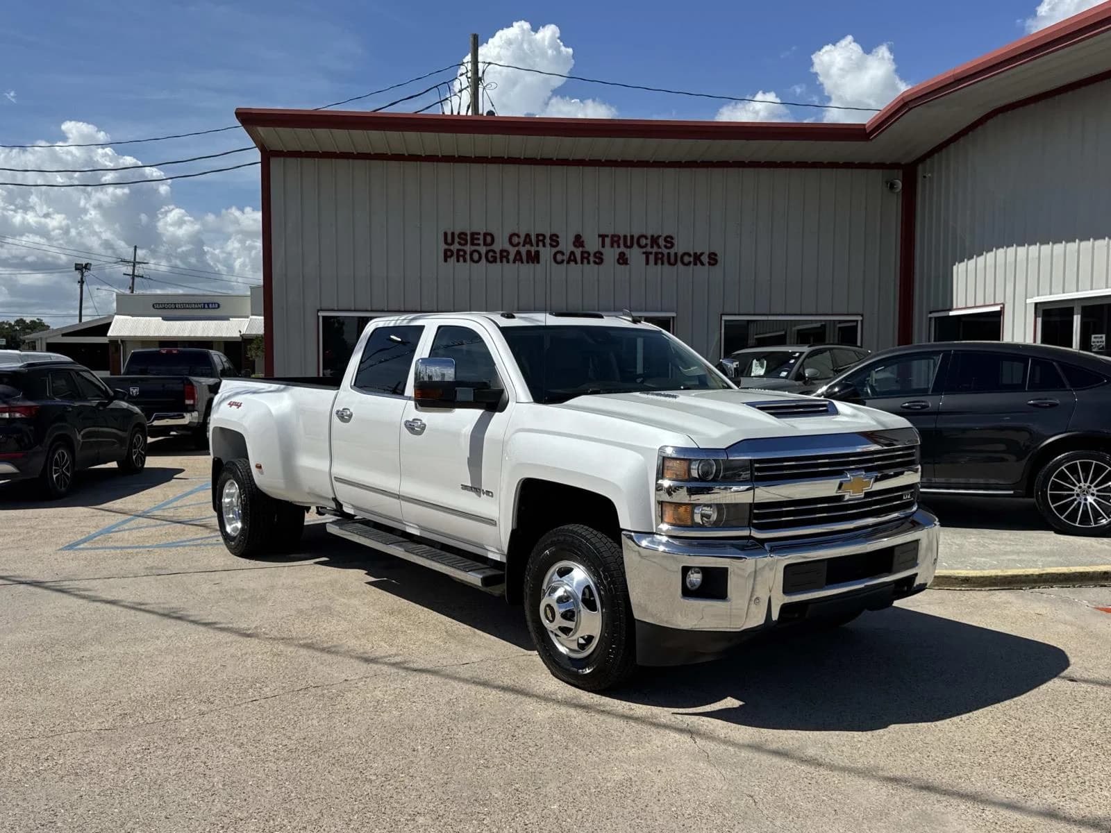 2019 Chevrolet Silverado 3500HD LTZ — photo 1 of 27
