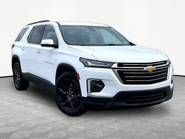 2023 Chevrolet Traverse LT Cloth — photo 1 of 31