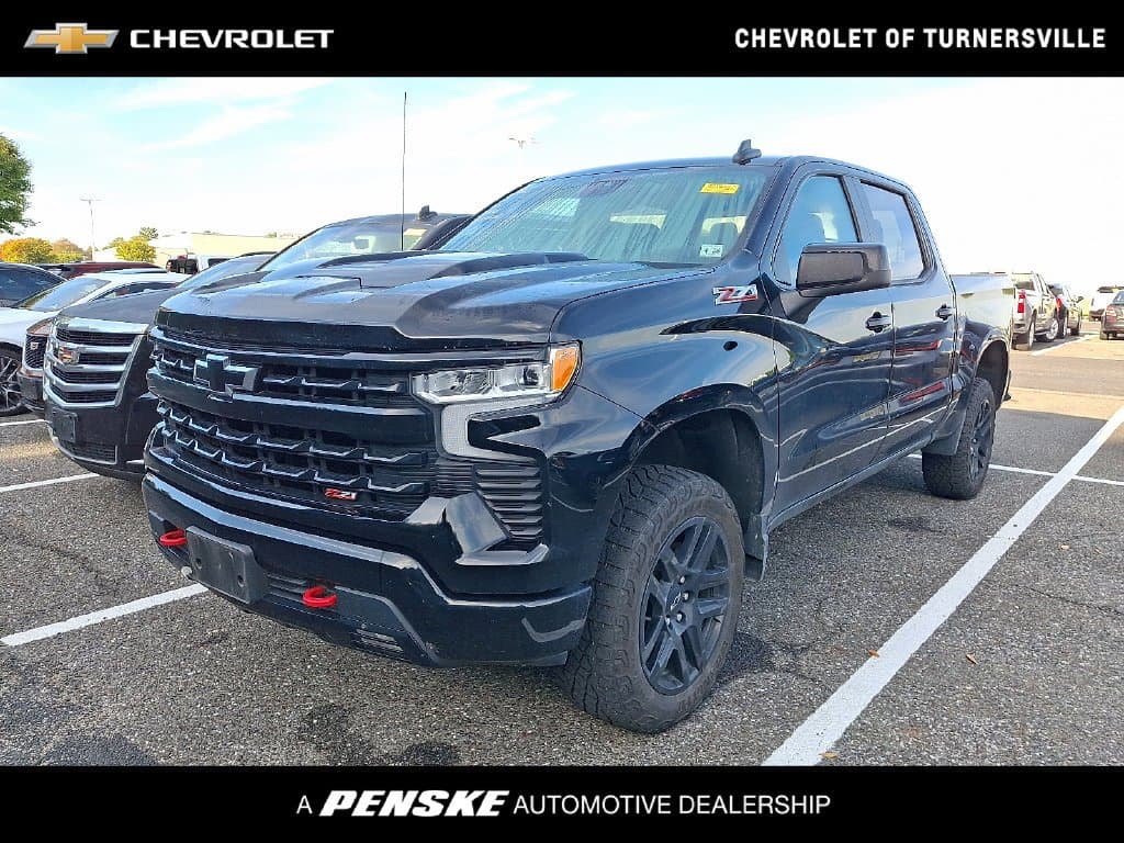 2023 Chevrolet Silverado 1500 LT Trail Boss — photo 1 of 4