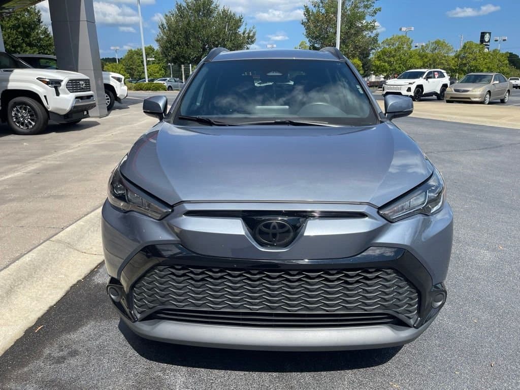 2023 Toyota Corolla Cross Hybrid SE — photo 1 of 4