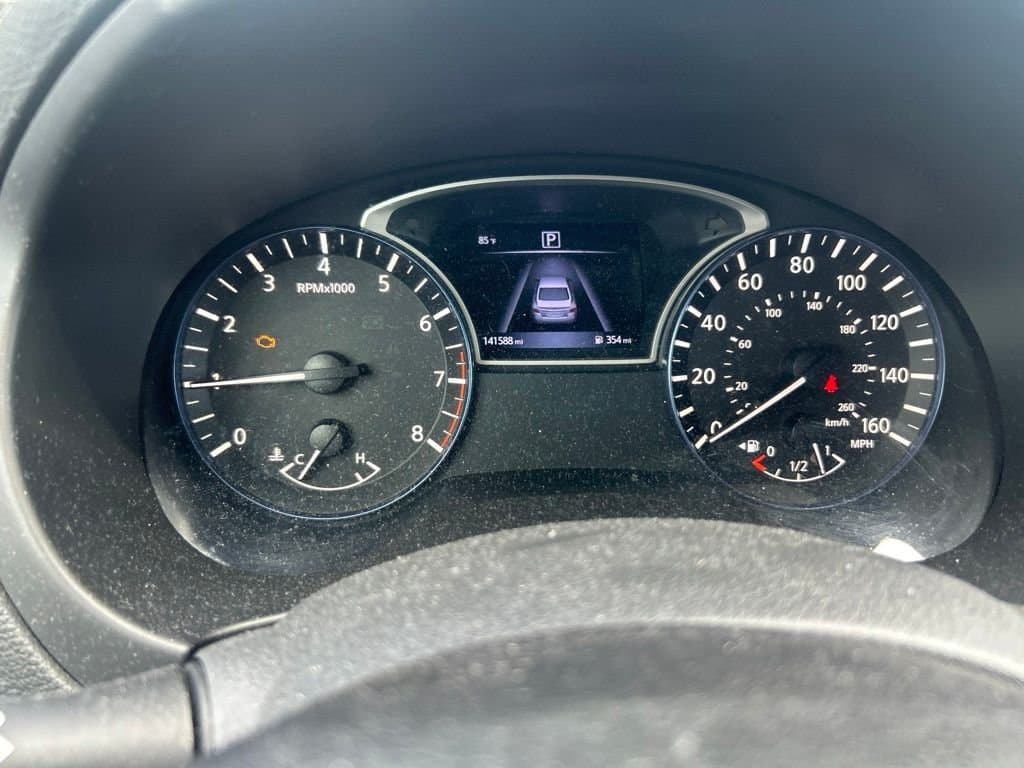 2016 Nissan Altima 2.5 SR — photo 1 of 15
