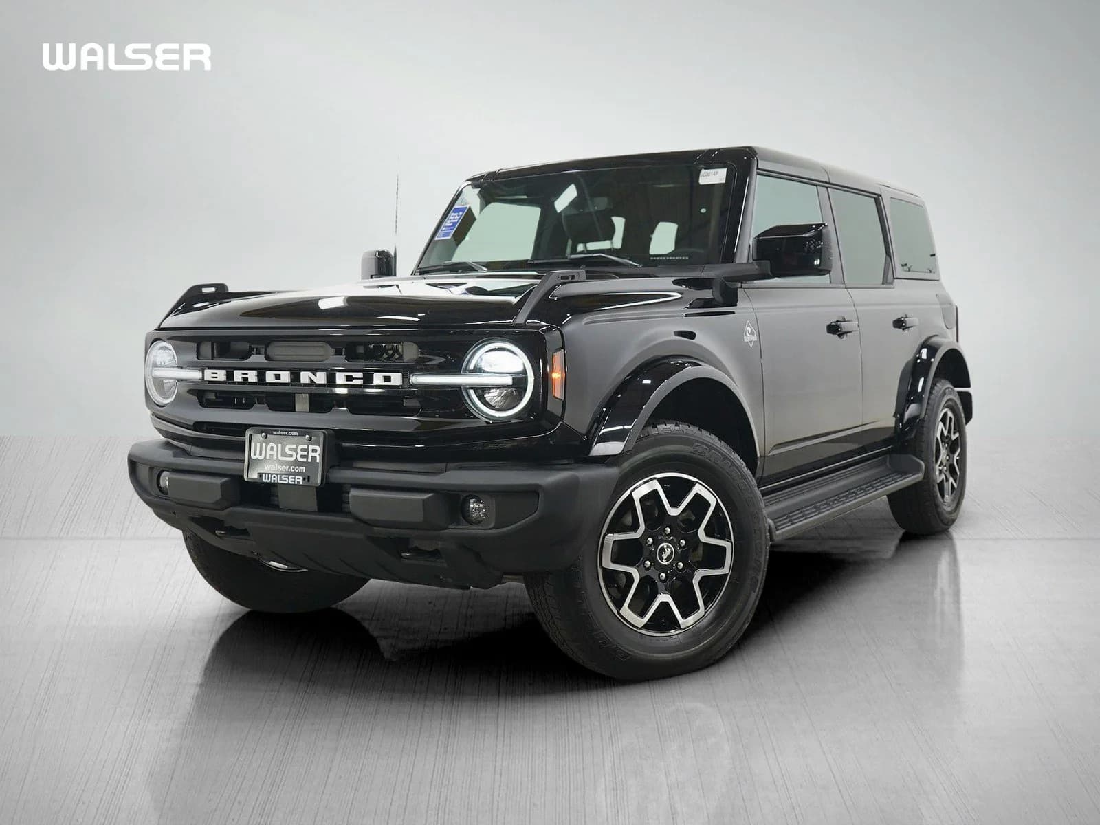 2025 Ford Bronco Outer Banks — photo 1 of 30