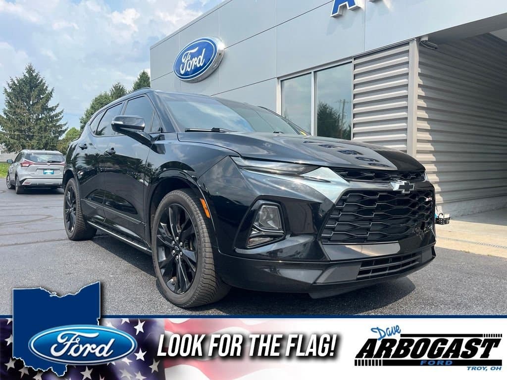 2020 Chevrolet Blazer RS — photo 1 of 12