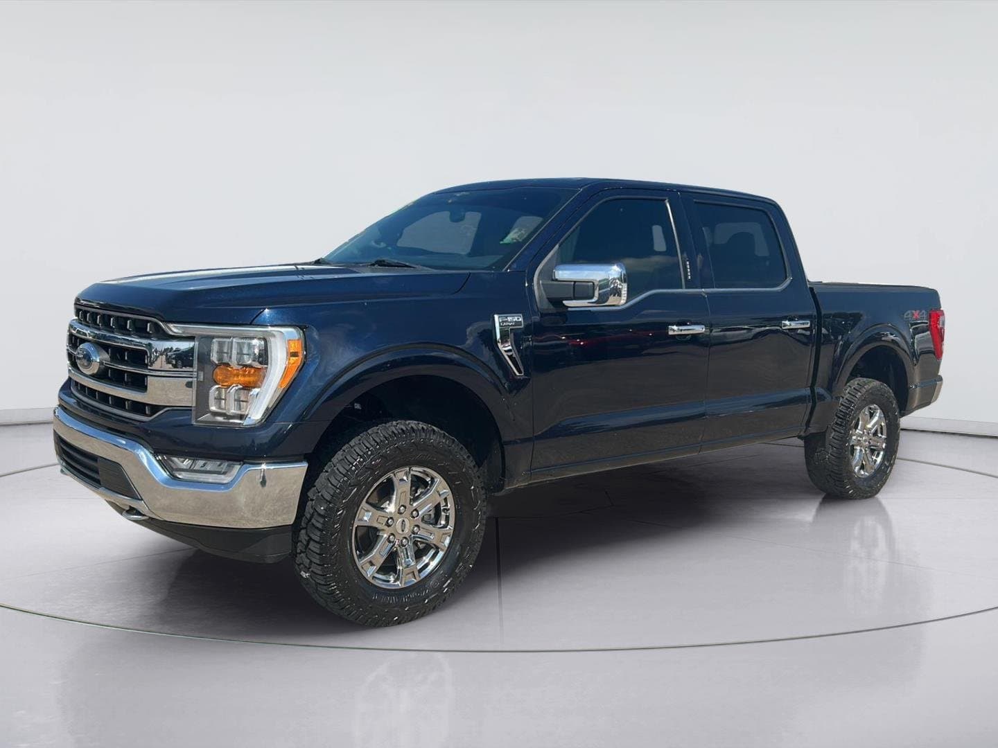 2023 Ford F-150 LARIAT — photo 1 of 38