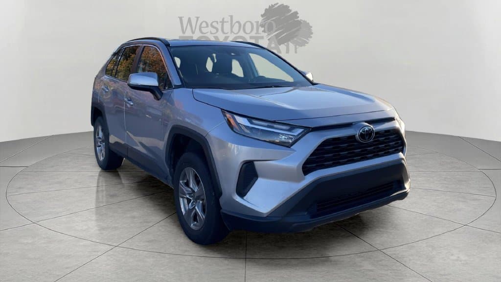 2025 Toyota RAV4 XLE — photo 1 of 30