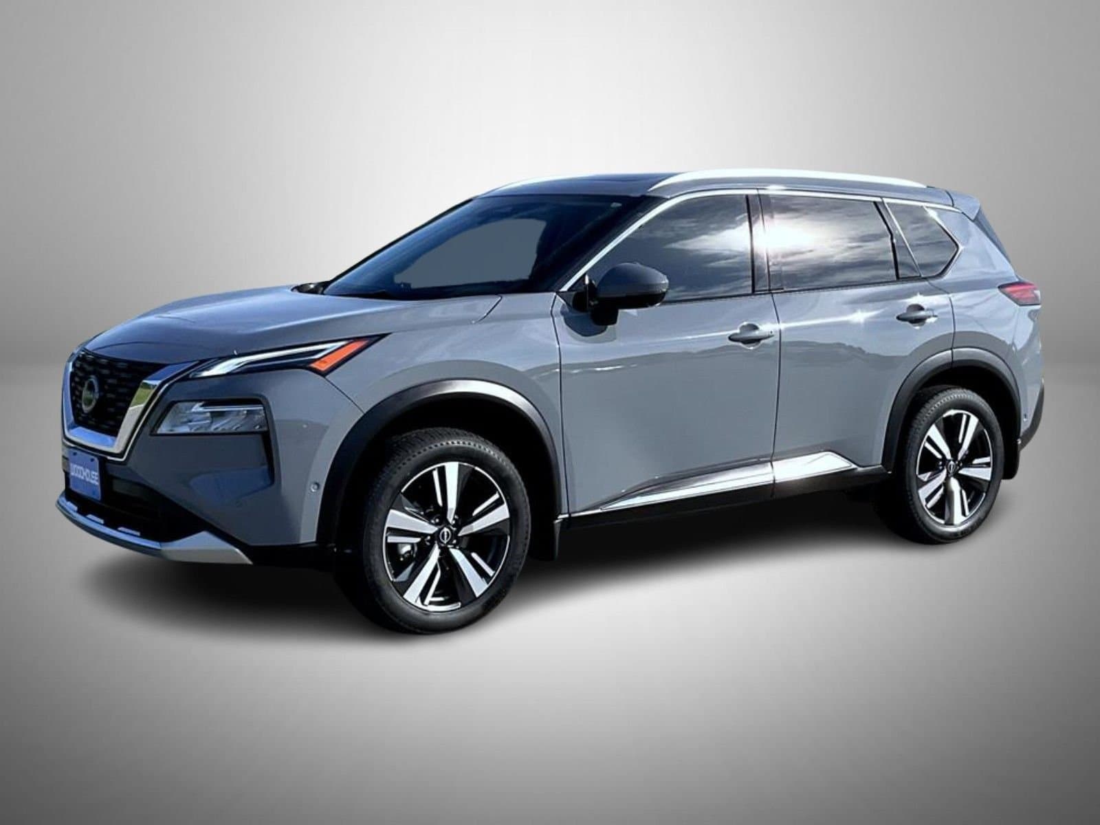 2023 Nissan Rogue Platinum — photo 1 of 24