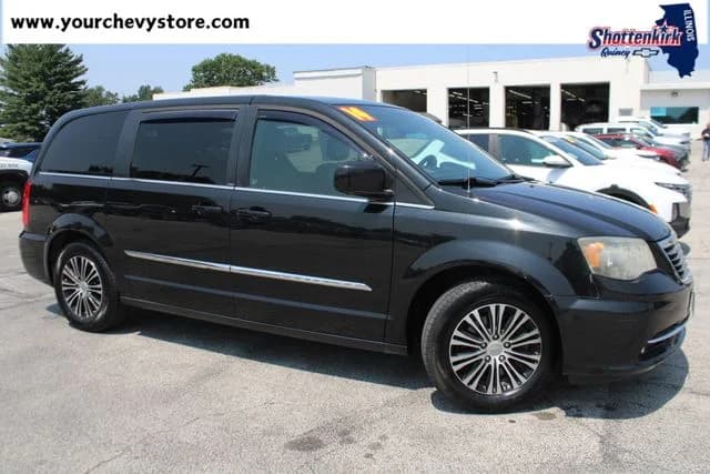 2014 Chrysler Town & Country S — photo 1 of 35