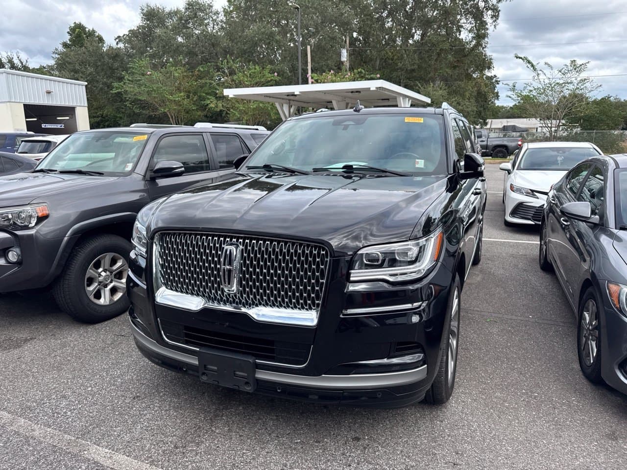 2024 Lincoln Navigator Premiere — photo 1 of 11