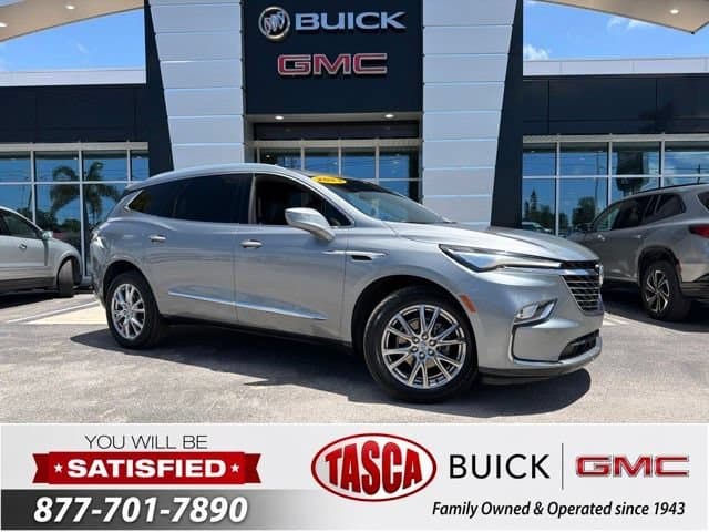 2023 Buick Enclave Essence — photo 1 of 31