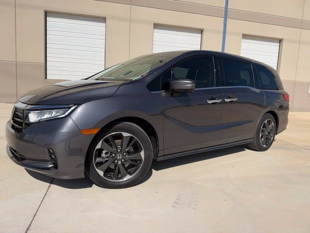 2024 Honda Odyssey Elite — photo 1 of 14
