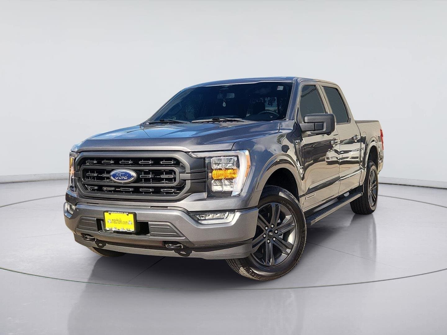 2023 Ford F-150 XLT — photo 1 of 33