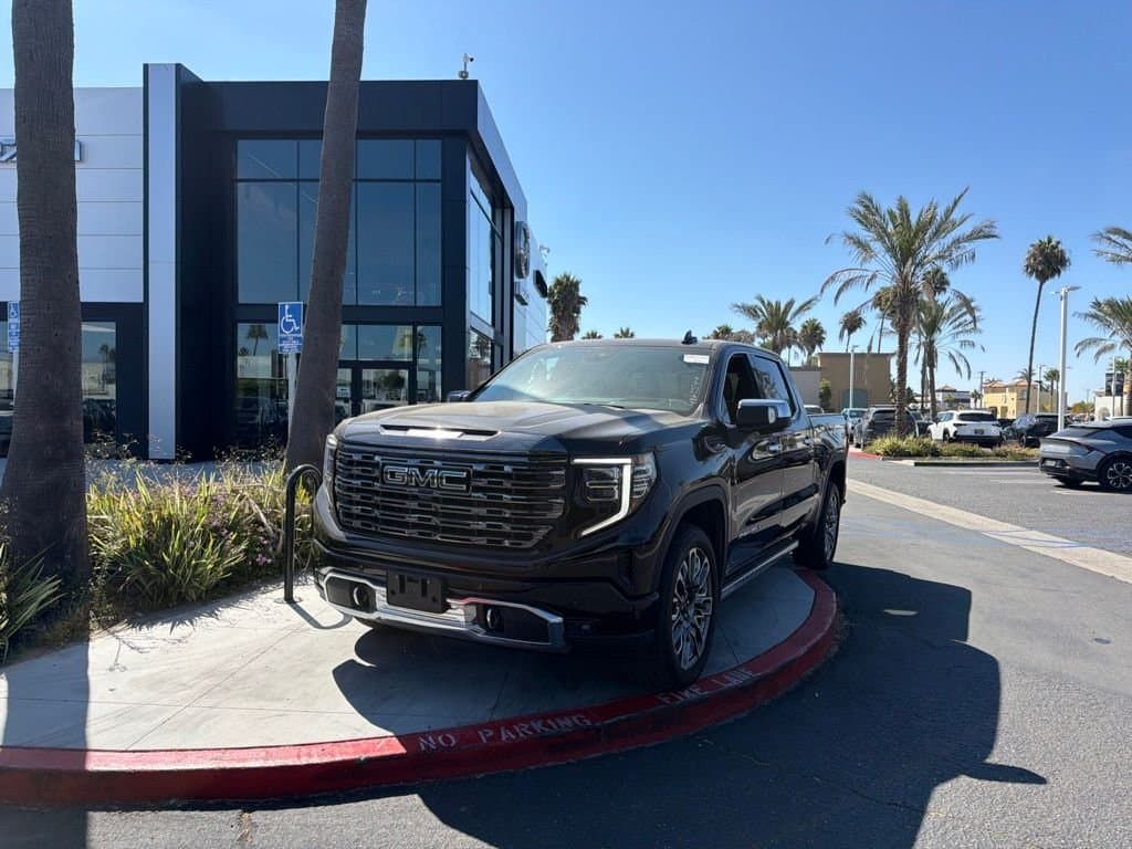 2024 GMC Sierra 1500 Denali Ultimate — photo 1 of 32