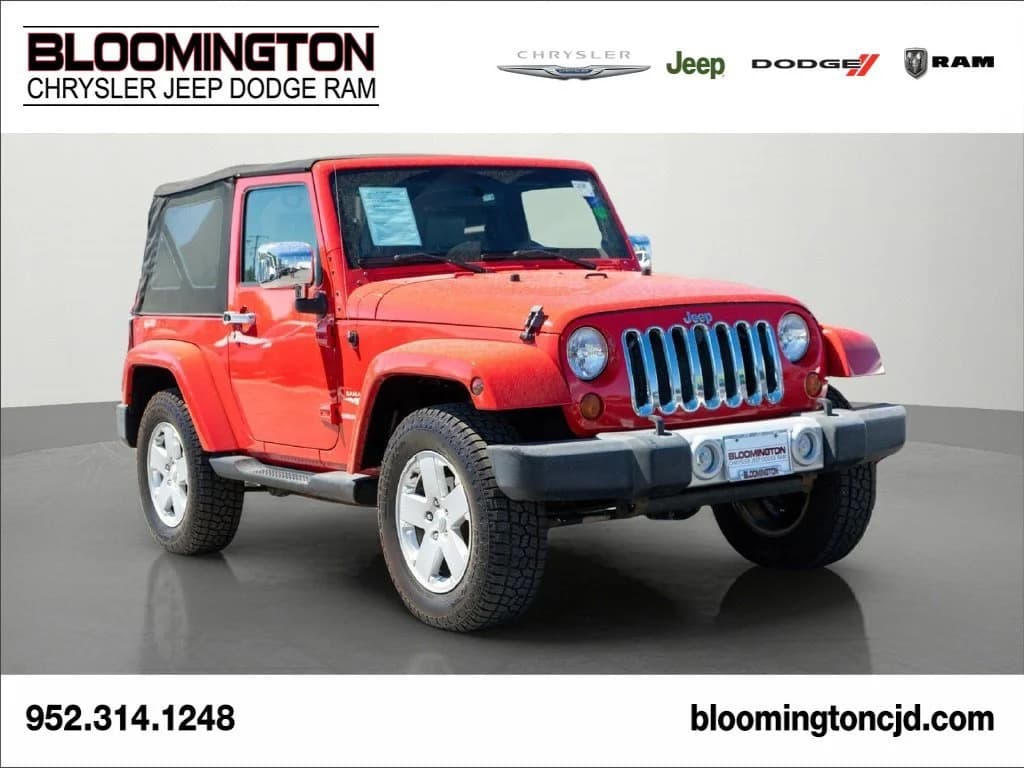 2010 Jeep Wrangler Sahara — photo 1 of 18
