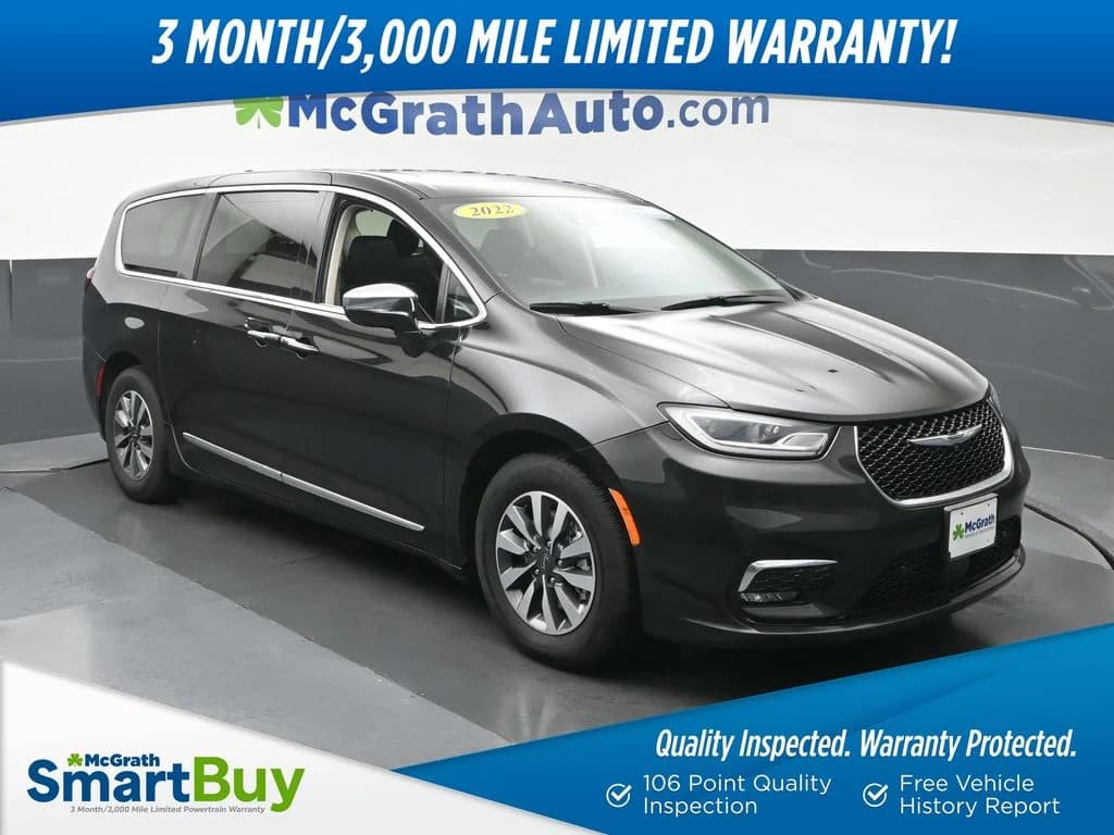 2022 Chrysler Pacifica Hybrid Limited — photo 1 of 26