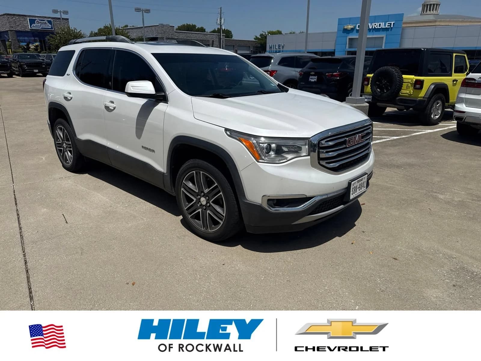2019 GMC Acadia SLT — photo 1 of 8