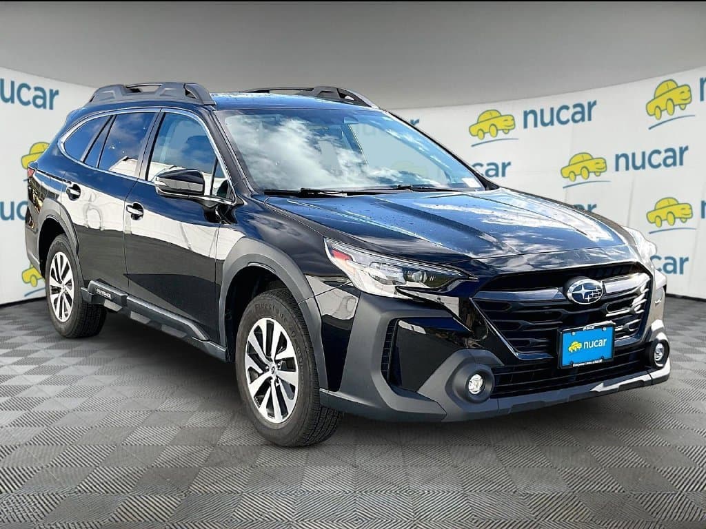 2023 Subaru Outback Premium — photo 1 of 31