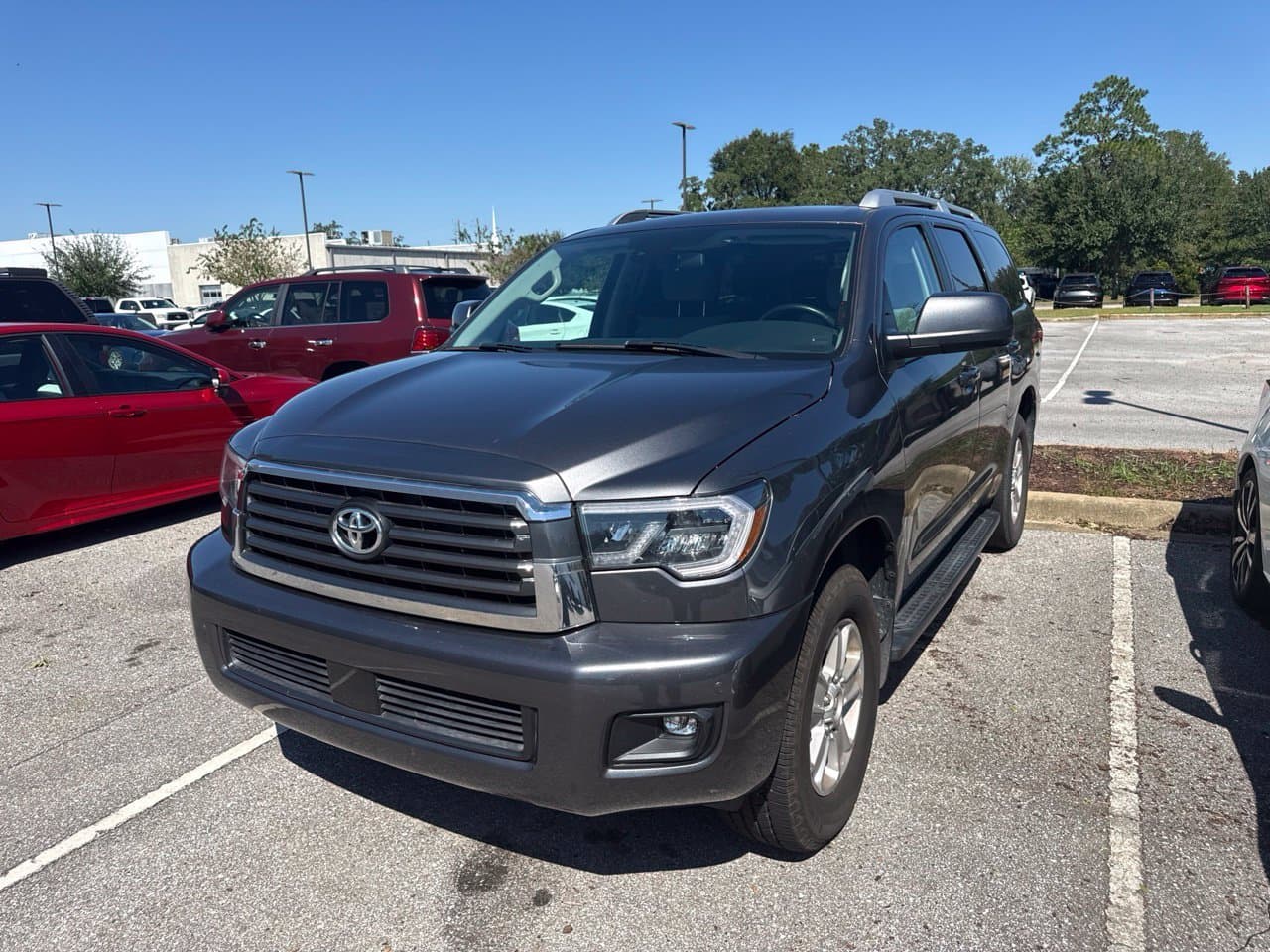 2022 Toyota Sequoia SR5 — photo 1 of 5