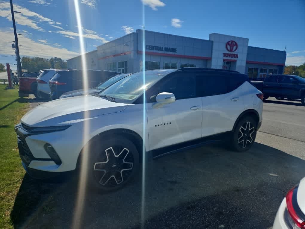2024 Chevrolet Blazer RS — photo 1 of 5