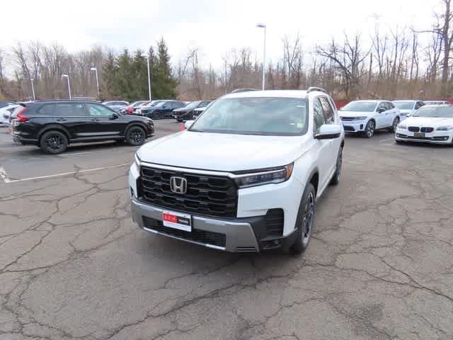 2026 Honda Pilot Touring S — photo 1 of 33