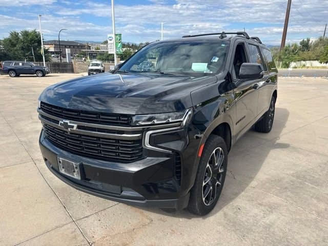 2021 Chevrolet Suburban RST — photo 1 of 20