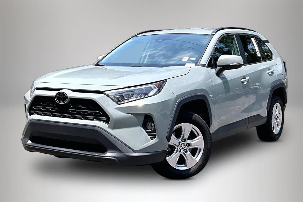 2021 Toyota RAV4 XLE — photo 1 of 37
