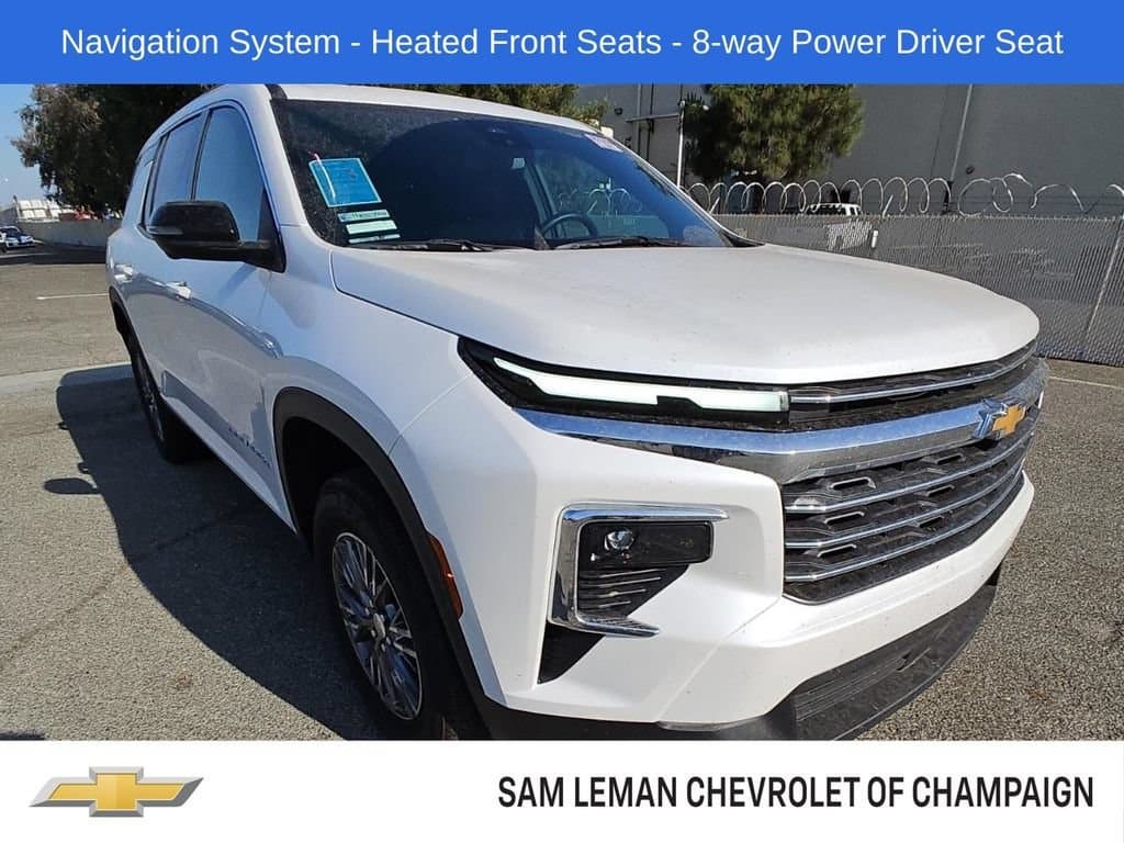 2024 Chevrolet Traverse FWD LT — photo 1 of 20