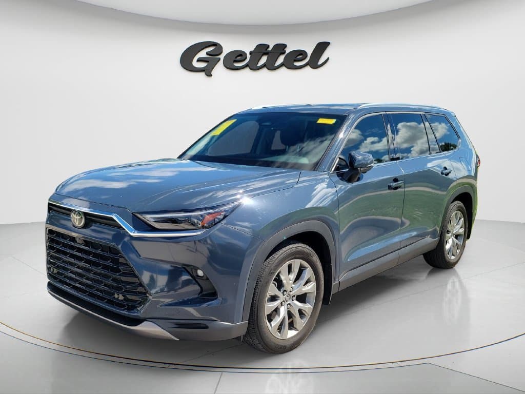 2025 Toyota Grand Highlander Limited — photo 1 of 14