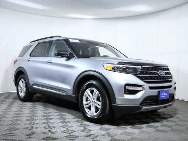 2024 Ford Explorer XLT — photo 1 of 29