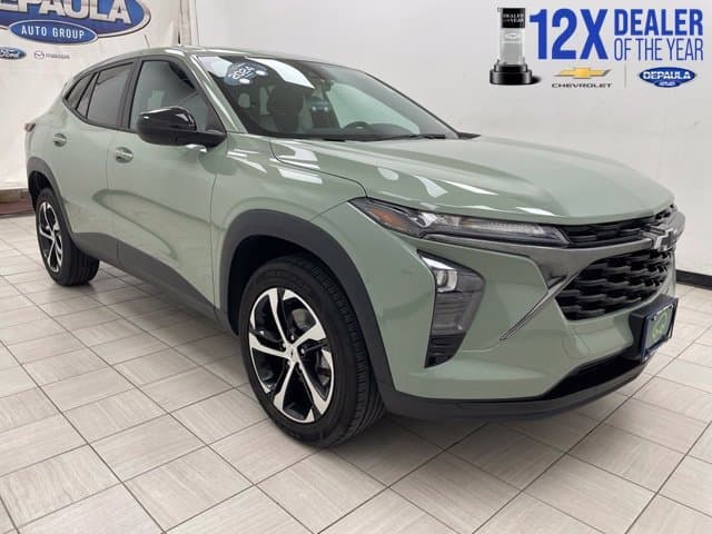 2024 Chevrolet Trax 1RS — photo 1 of 24