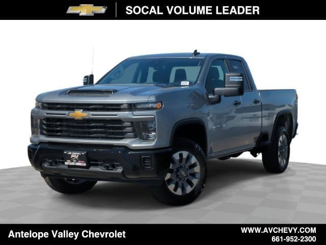 2026 Chevrolet Silverado 2500HD Custom — photo 1 of 33