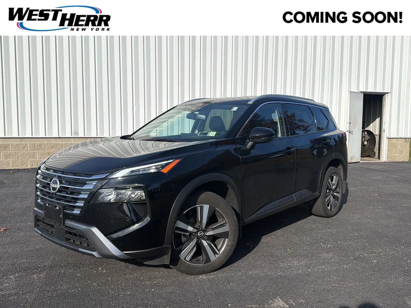 2025 Nissan Rogue SL — photo 1 of 52